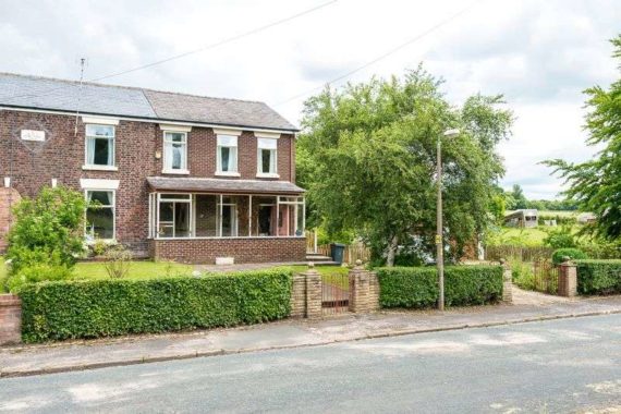 4 Bedroom Semi-Detac...